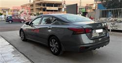 نيسان ألتيما